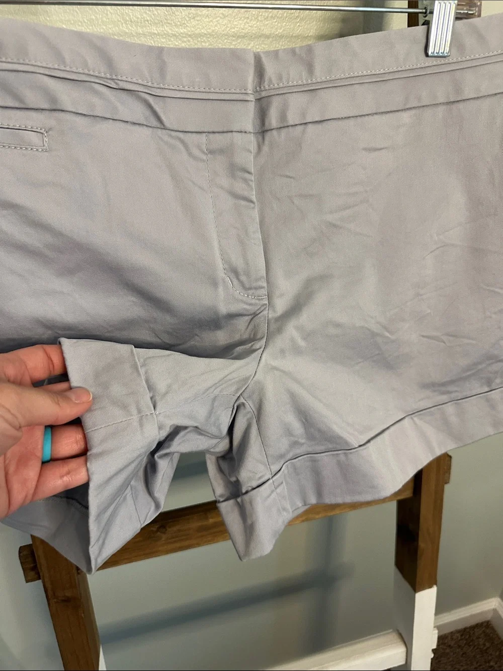 Express shorts pale